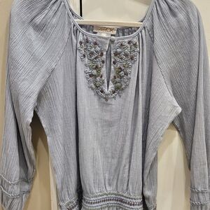 GOURGEOUS LaRok Blouse